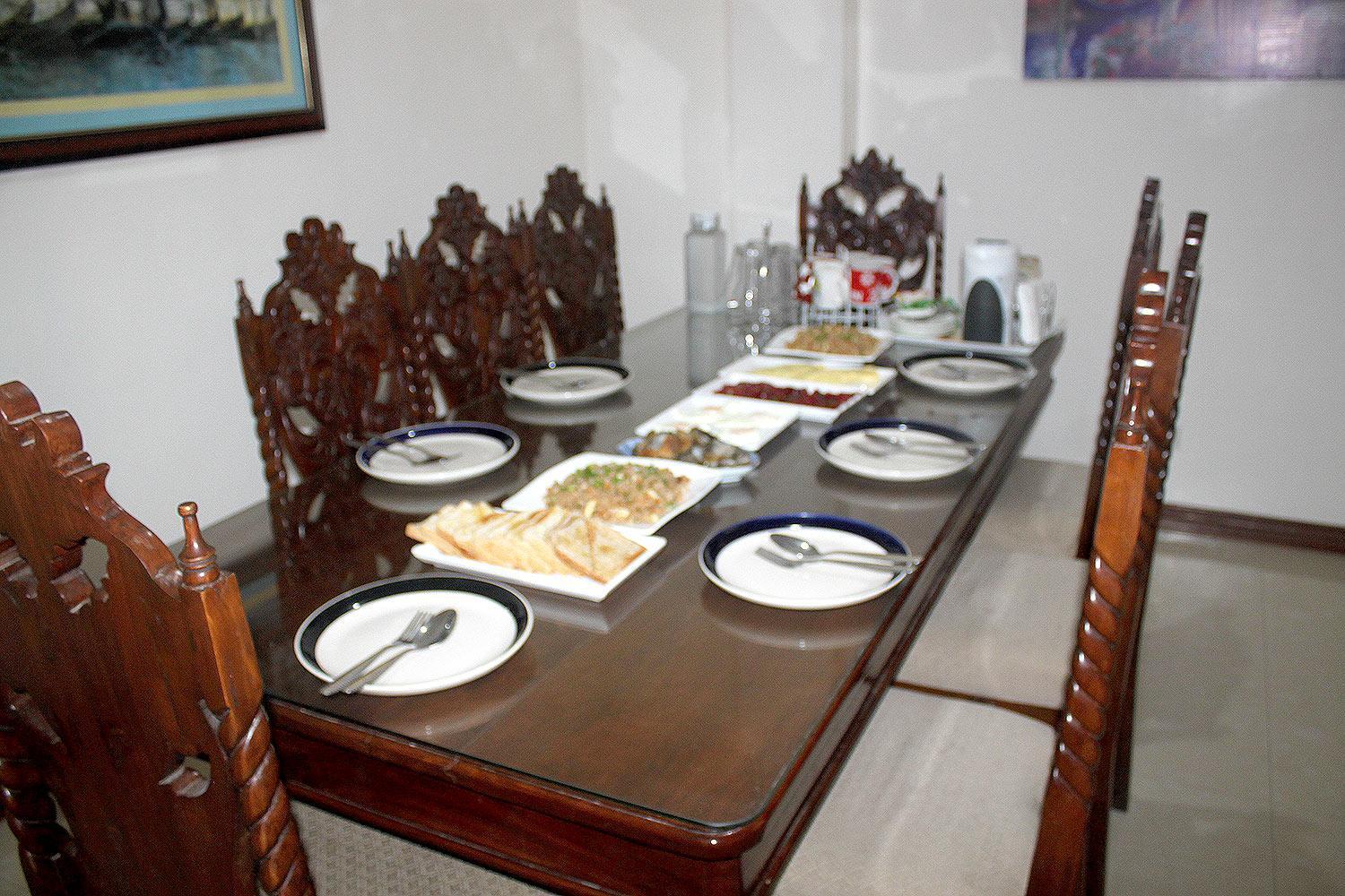 Leizel'S Bed & Breakfast Palompon Exterior photo